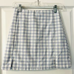 Brandy Melville blue & white plaid skirt, one size, great condition